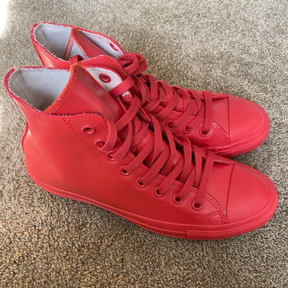 Red Converse Sneakers Men 7 Women 9 - Picture 3 of 7